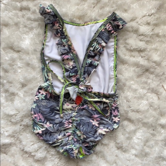 Beautiful small designer bathing suits. - Picture 2 of 2